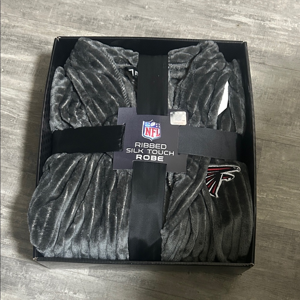 NFL Gray Ribbed Silk Touch Robe “Falcons” NWT